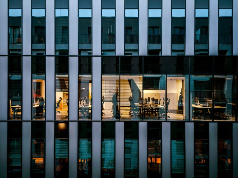 Demand Response: How Buildings Help Stabilize the Grid and Reduce Energy Costs