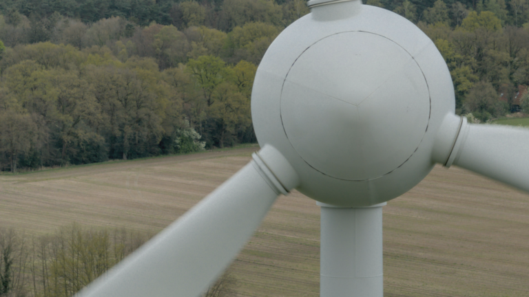 Tariffs Lift Solar PPA Prices 4.9% in Q3 2026 as Wind Development Stalls